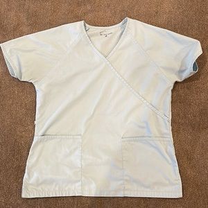 Butter soft light blue scrub top size small